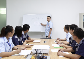 生產團隊（duì）開會